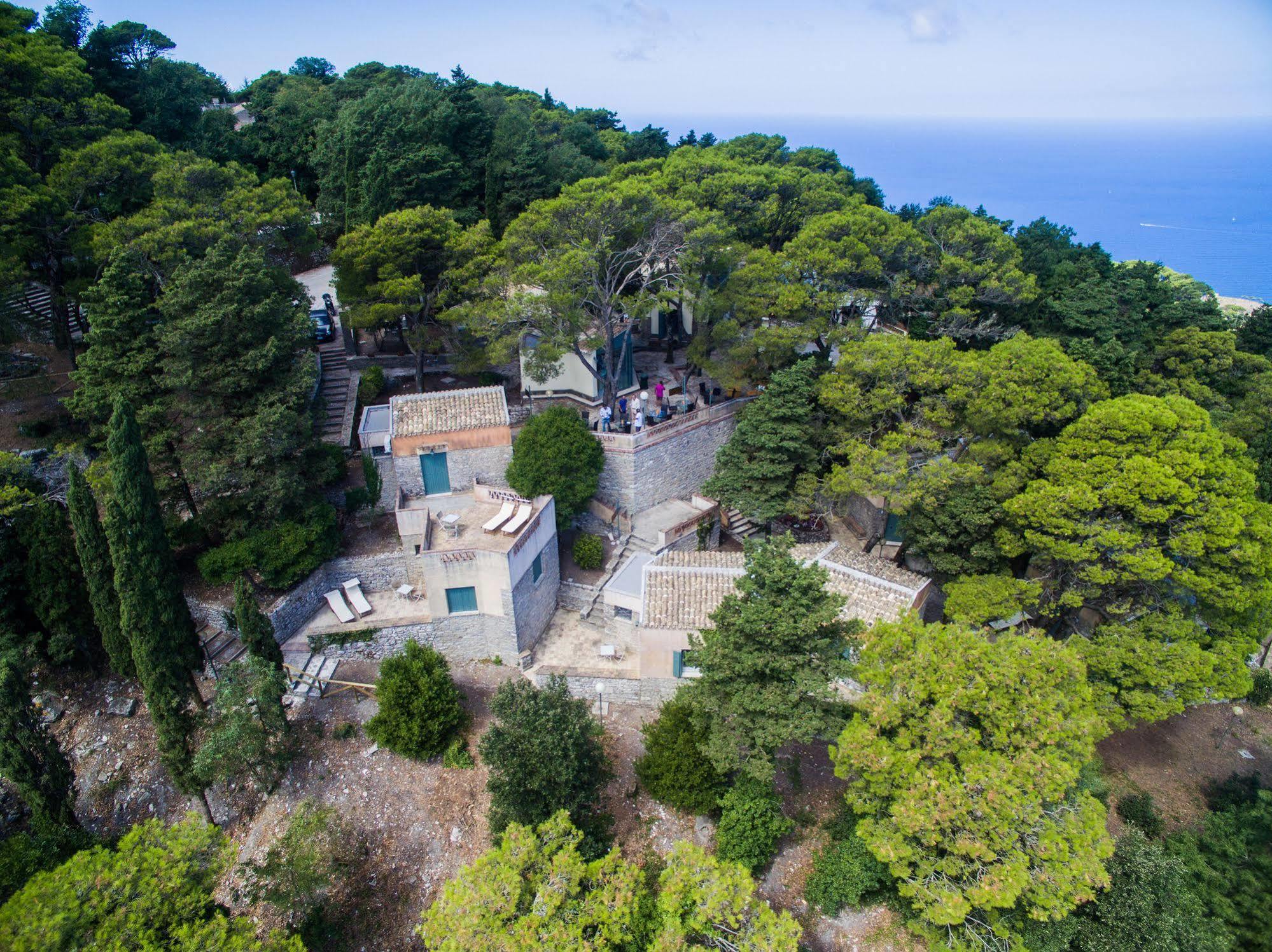 La Pineta Park Hotel Erice Exterior photo
