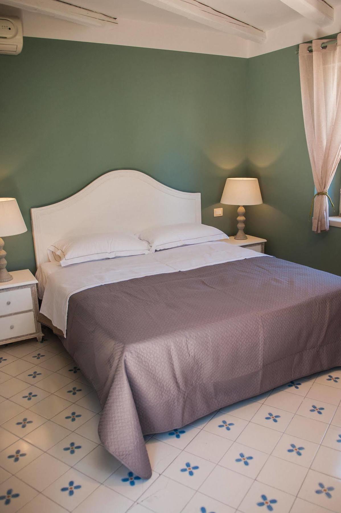 La Pineta Park Hotel Erice Exterior photo