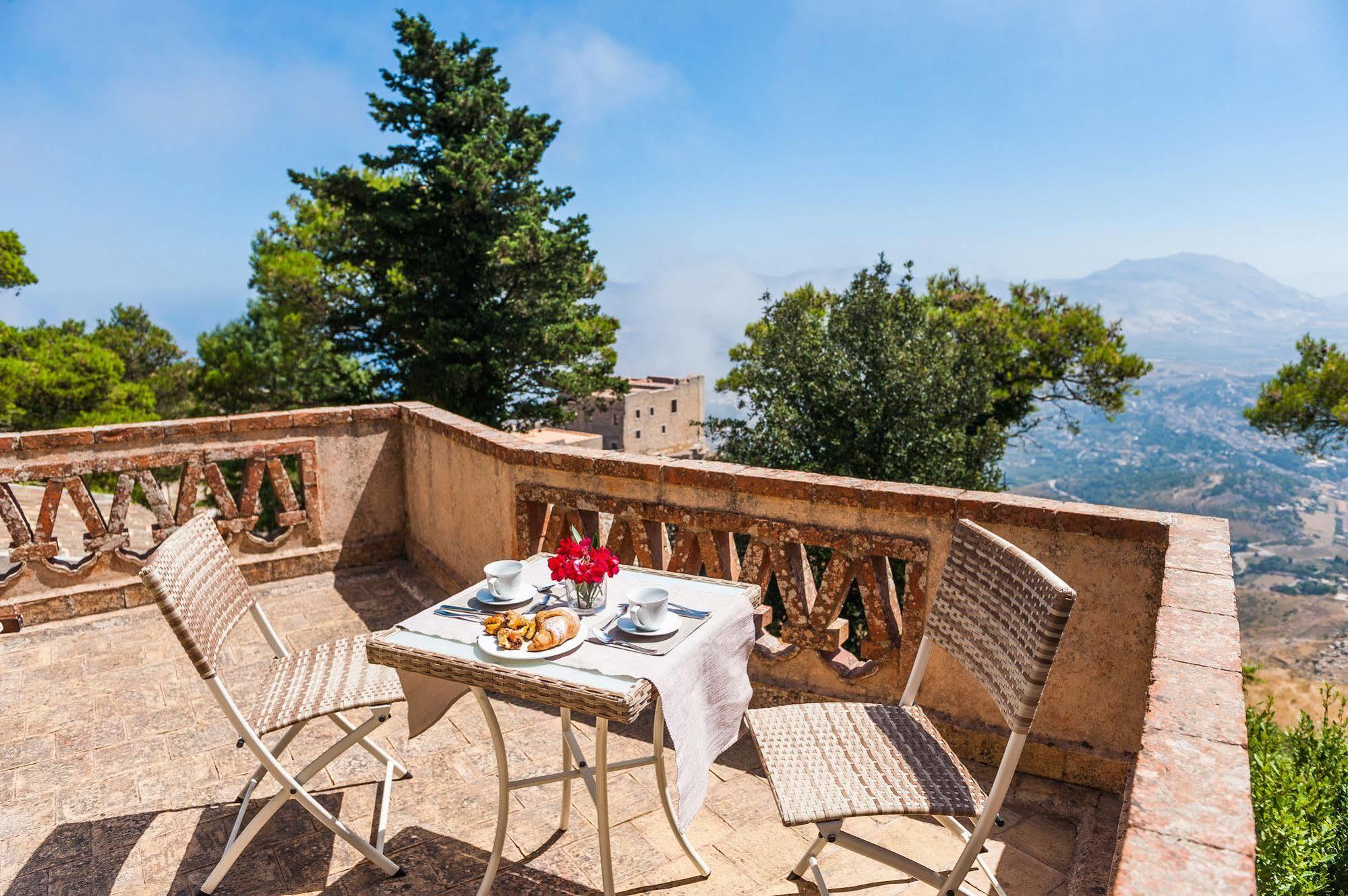 La Pineta Park Hotel Erice Exterior photo